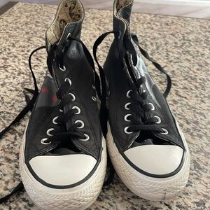 Converse men’s size 7